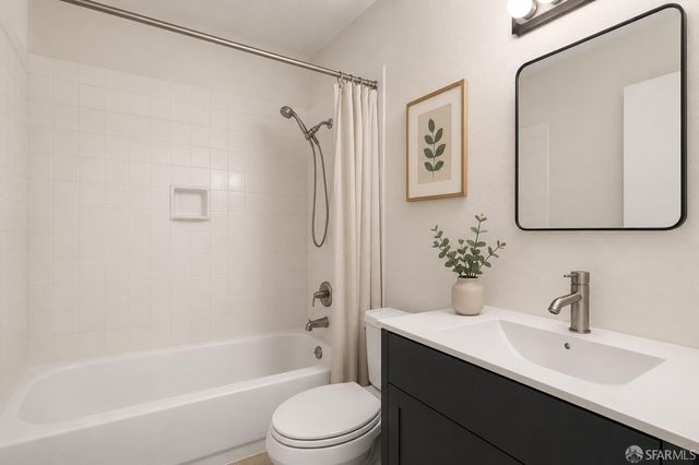 182 Jerrold Avenue, San Francisco, CA 94124