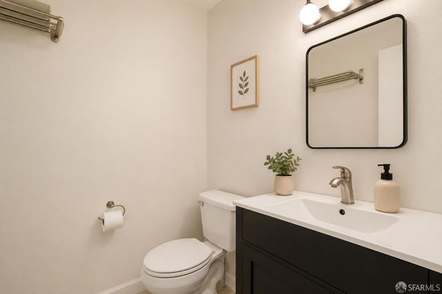 182 Jerrold Avenue, San Francisco, CA 94124