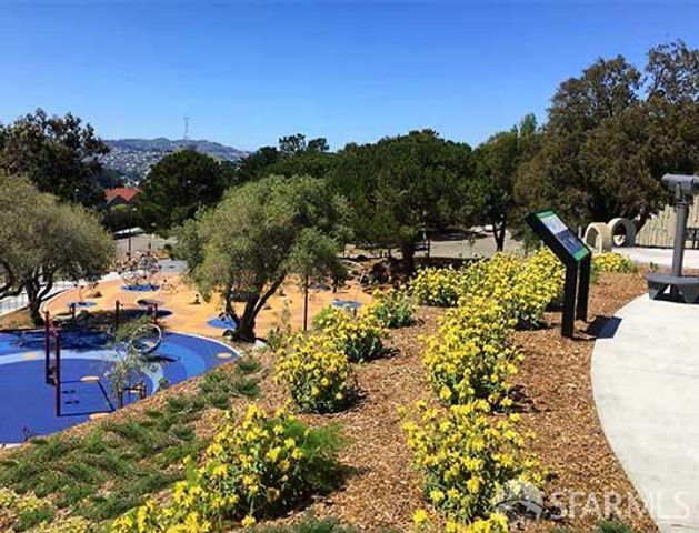 182 Jerrold Avenue, San Francisco, CA 94124