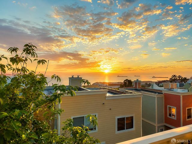 182 Jerrold Avenue, San Francisco, CA 94124