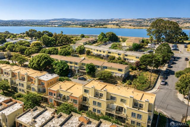 182 Jerrold Avenue, San Francisco, CA 94124