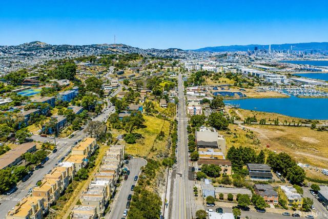 182 Jerrold Avenue, San Francisco, CA 94124