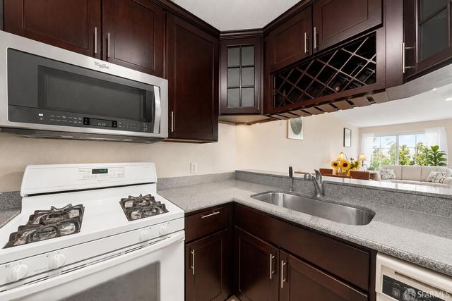 182 Jerrold Avenue, San Francisco, CA 94124