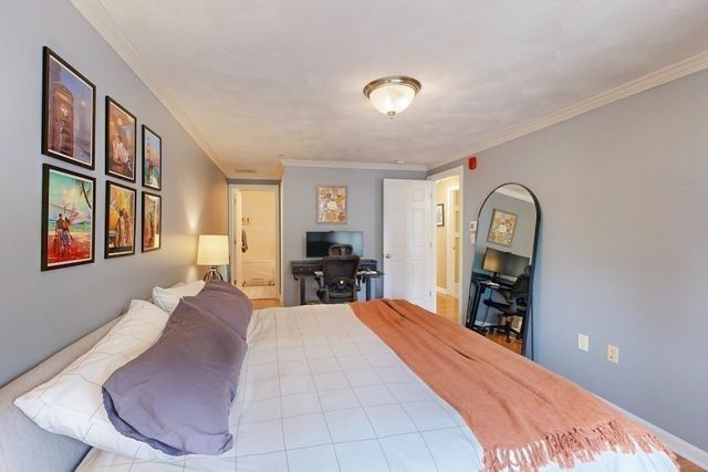 215 Harvard 19, Medford, MA 02155