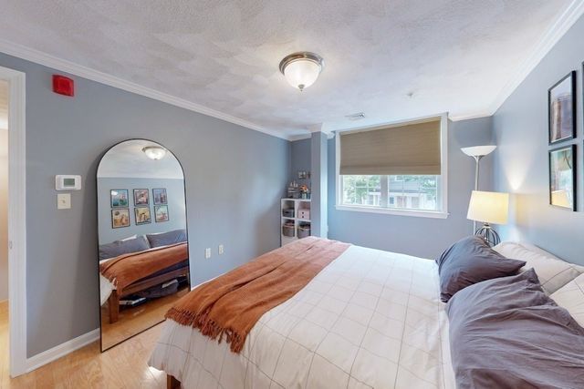 215 Harvard 19, Medford, MA 02155