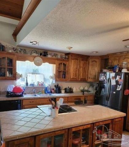 9543 Quiet Creek Rd, Milton, FL 32570