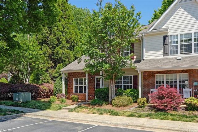 3 Tannenbaum Circle, Greensboro, NC 27410