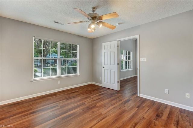3 Tannenbaum Circle, Greensboro, NC 27410
