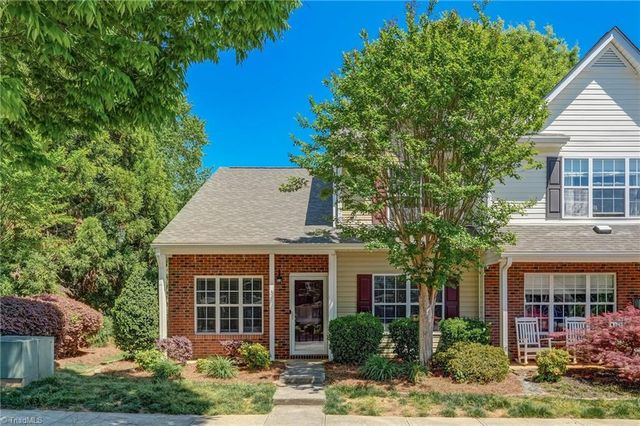 3 Tannenbaum Circle, Greensboro, NC 27410