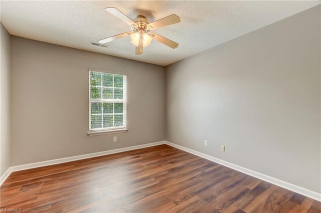 3 Tannenbaum Circle, Greensboro, NC 27410