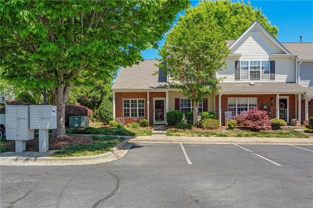 3 Tannenbaum Circle, Greensboro, NC 27410