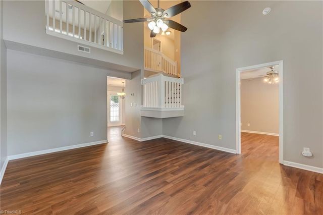 3 Tannenbaum Circle, Greensboro, NC 27410