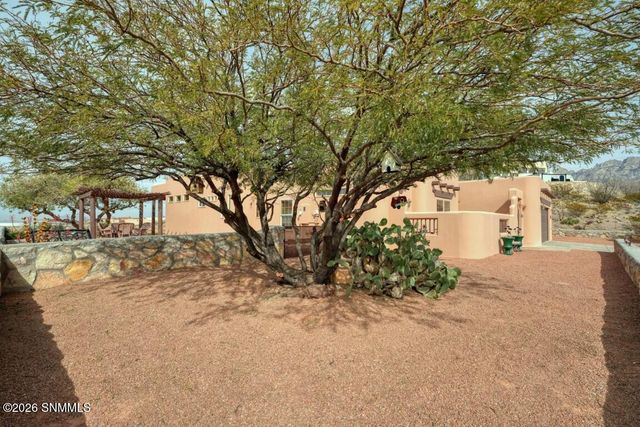 4930 Cripple Creek Road, Las Cruces, NM 88011