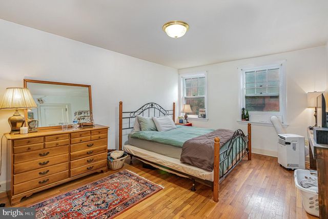 10 W POMFRET ST, Carlisle, PA 17013