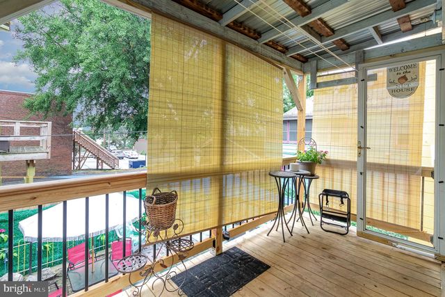 10 W POMFRET ST, Carlisle, PA 17013