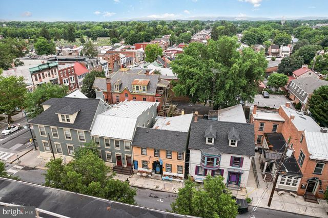 10 W POMFRET ST, Carlisle, PA 17013