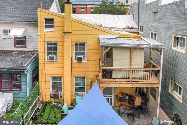 10 W POMFRET ST, Carlisle, PA 17013