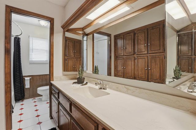 7206 Skylark Court, Oklahoma City, OK 73162