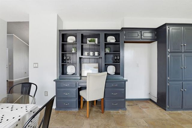 7206 Skylark Court, Oklahoma City, OK 73162