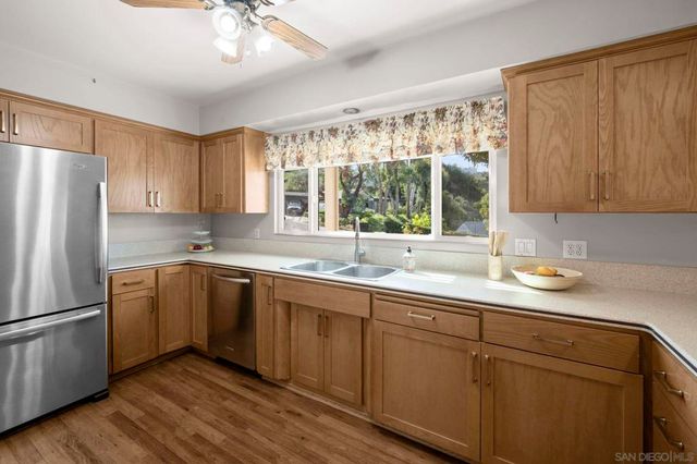 7849 Highwood AVE, La Mesa, CA 91941