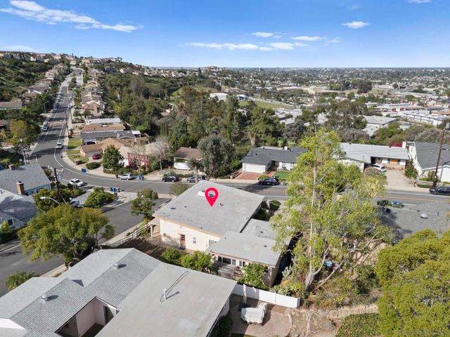 7849 Highwood AVE, La Mesa, CA 91941