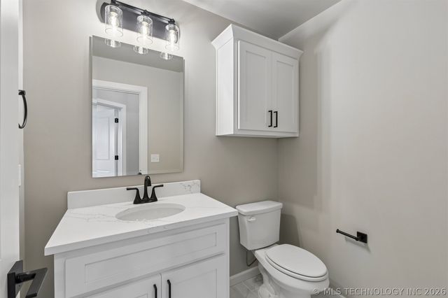214 E 164th Place S, Glenpool, OK 74033
