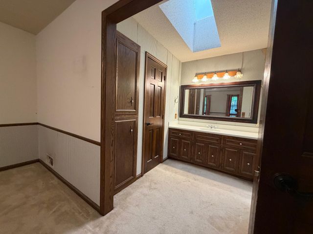 11905 26th Avenue N, Plymouth, MN 55441