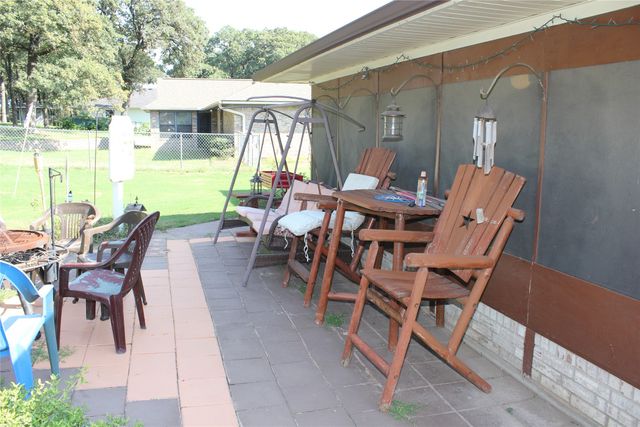 102 Wasco Cove, Lake Kiowa, TX 76240