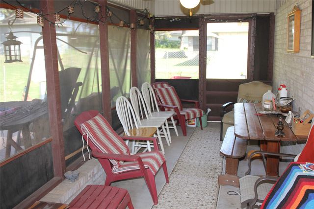 102 Wasco Cove, Lake Kiowa, TX 76240