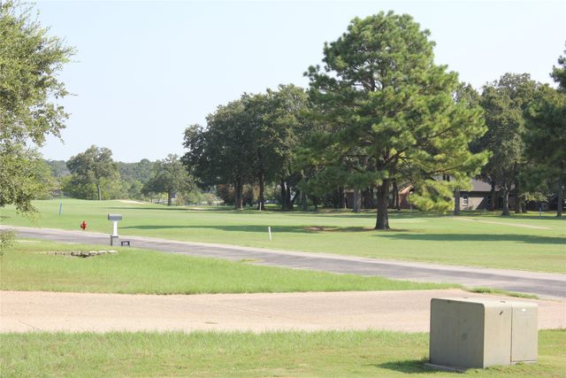 102 Wasco Cove, Lake Kiowa, TX 76240