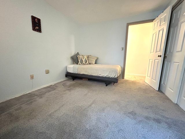 15 Thompson Dr 12, Randolph, MA 02368