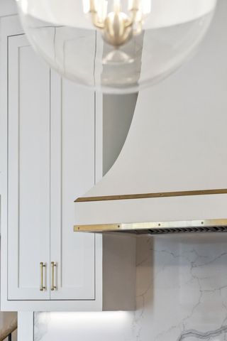 45 Eastlake Road, Mount Pleasant, SC 29464