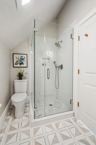 45 Eastlake Road, Mount Pleasant, SC 29464