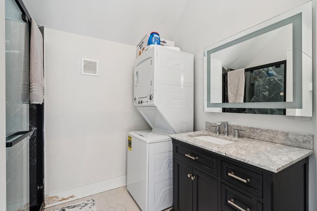 45 Eastlake Road, Mount Pleasant, SC 29464