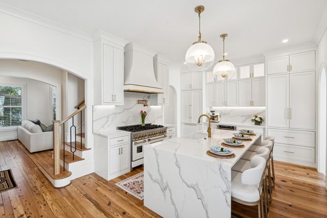 45 Eastlake Road, Mount Pleasant, SC 29464