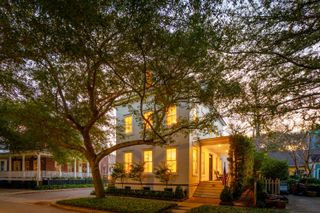 45 Eastlake Road, Mount Pleasant, SC 29464