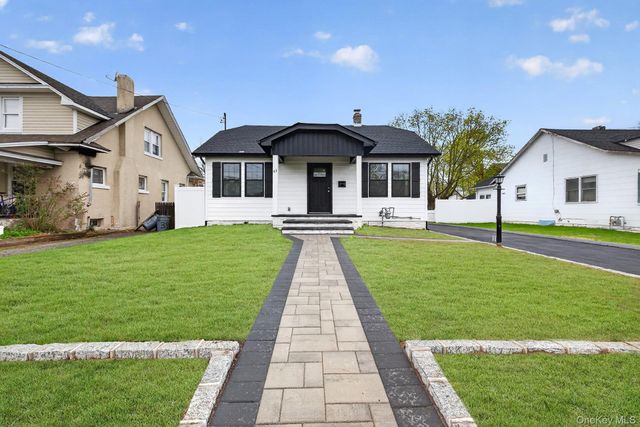 43 Robert Street, Patchogue, NY 11772