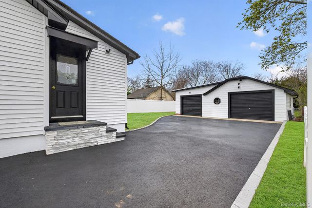 43 Robert Street, Patchogue, NY 11772