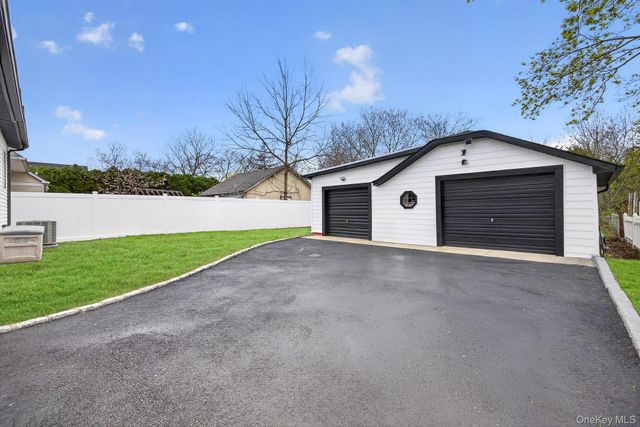 43 Robert Street, Patchogue, NY 11772