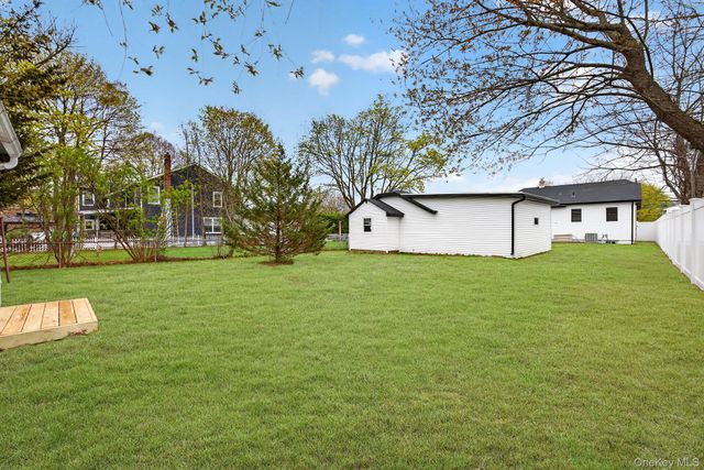 43 Robert Street, Patchogue, NY 11772