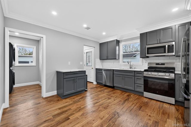 43 Robert Street, Patchogue, NY 11772