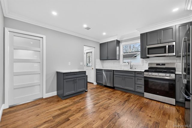 43 Robert Street, Patchogue, NY 11772