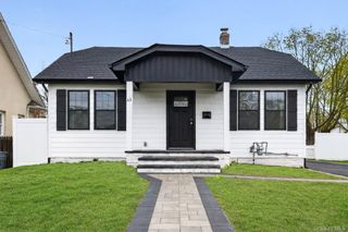 43 Robert Street, Patchogue, NY 11772