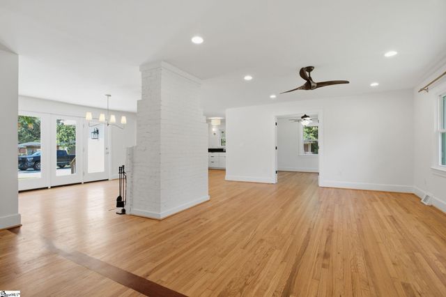 318 Elizabeth Drive, Greenville, SC 29615