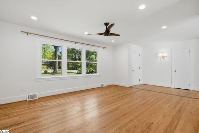 318 Elizabeth Drive, Greenville, SC 29615