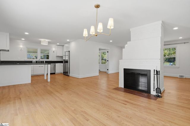 318 Elizabeth Drive, Greenville, SC 29615