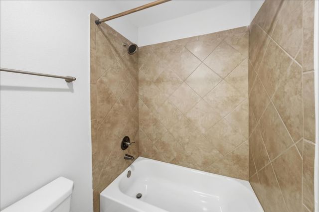 4209 Country Club Drive, Dickinson, TX 77539