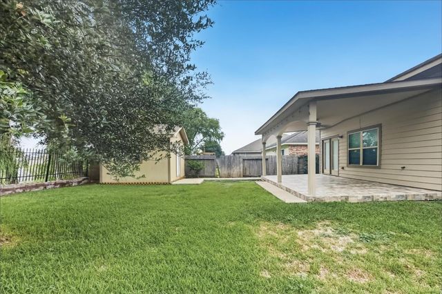 4209 Country Club Drive, Dickinson, TX 77539