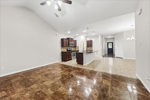 4209 Country Club Drive, Dickinson, TX 77539