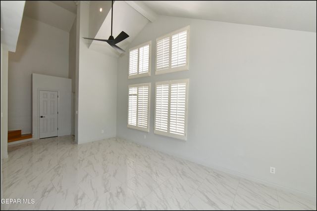 31 STRATFORD HALL Circle, El Paso, TX 79912